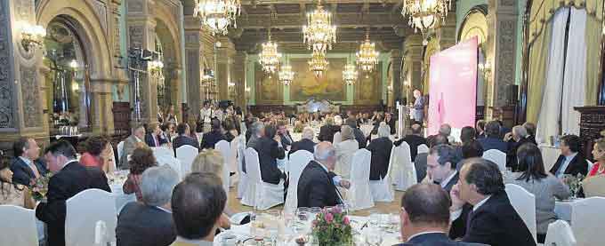 El salón del Hotel Alfonso XIII durante la celebración del acto